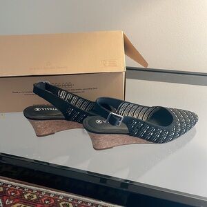 Vivaia Tamia wedges black and white size 36